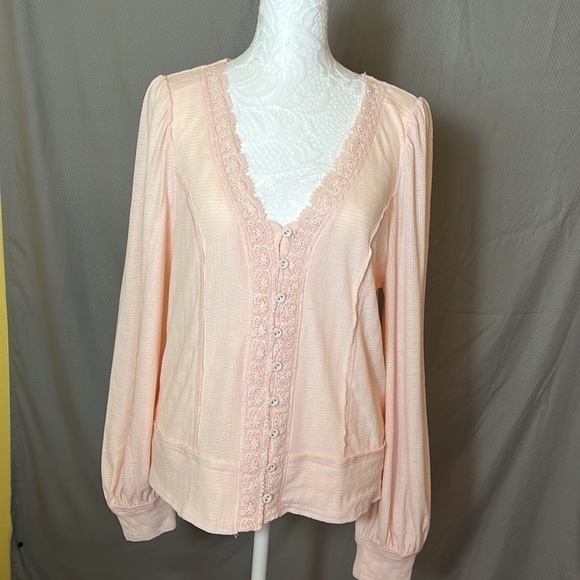 American Rag Light Pink Flag Button Top with Lace Detail - Size Large, NWT - Picture 4 of 9